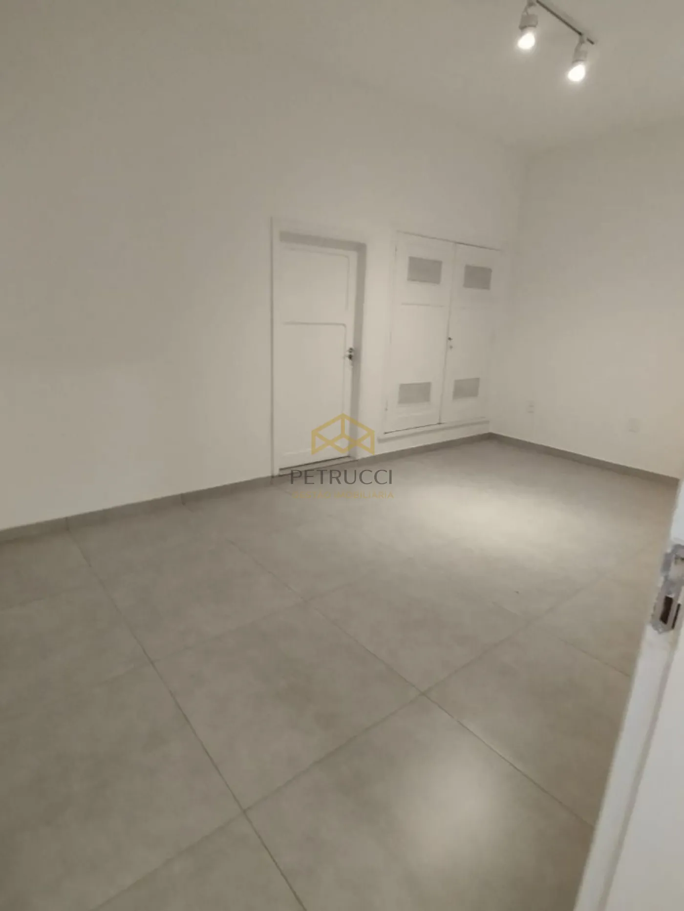 Alugar Casa / Térrea em Campinas R$ 8.000,00 - Foto 11