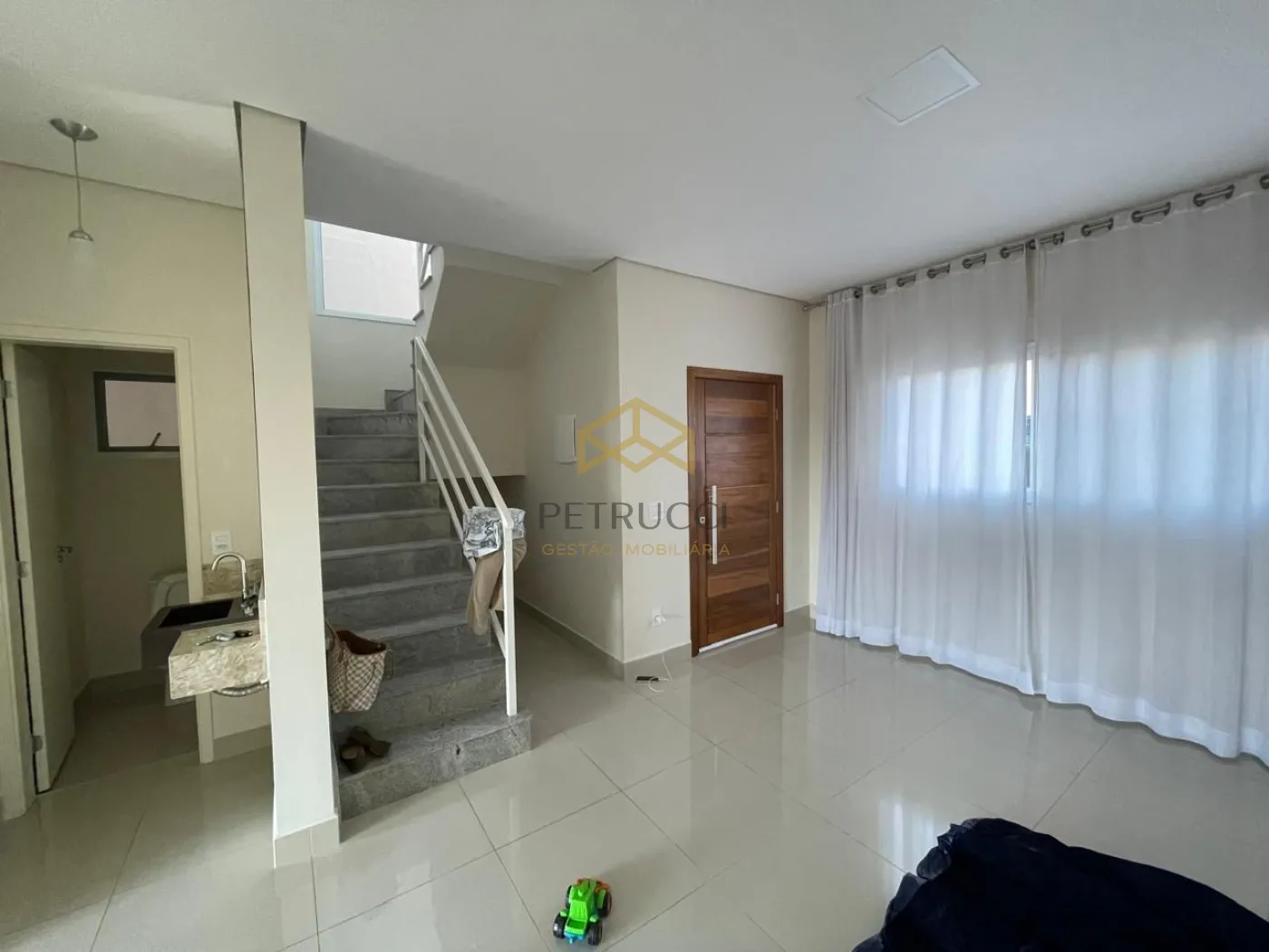 Alugar Casa / Sobrado em Condomínio em Valinhos R$ 5.800,00 - Foto 2