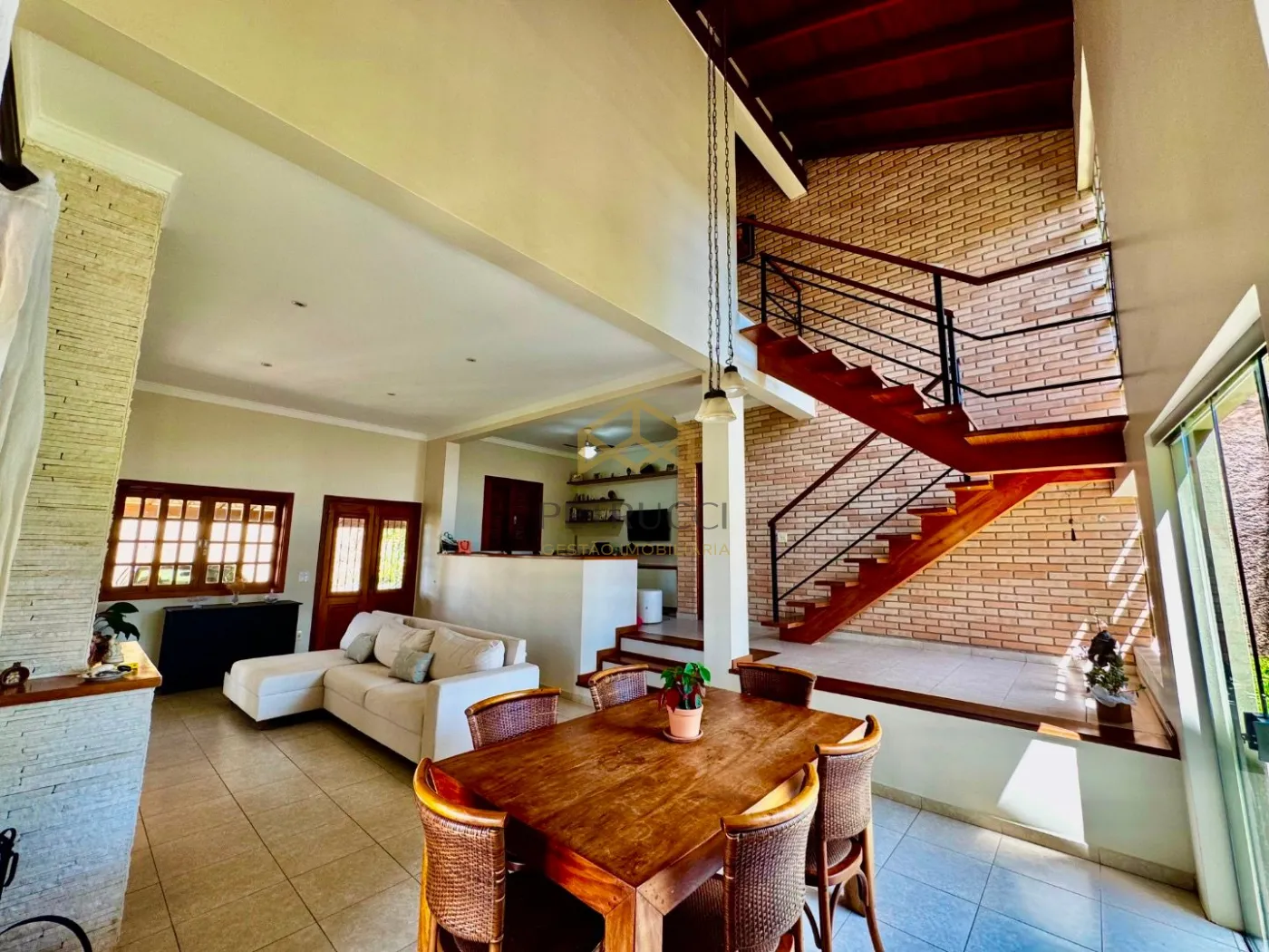 Comprar Casa / Sobrado em Condomínio em Valinhos R$ 990.000,00 - Foto 3