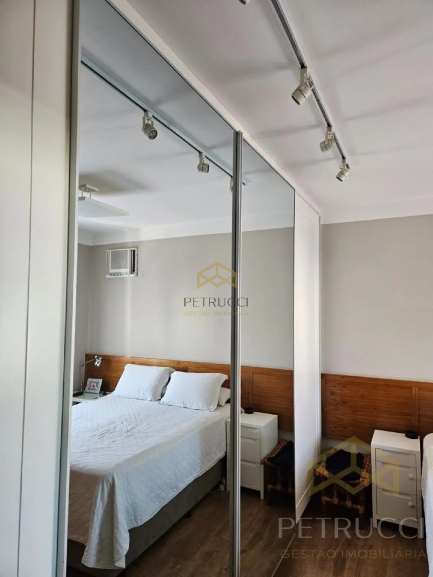 Comprar Apartamento / Padrão em Campinas R$ 950.000,00 - Foto 3