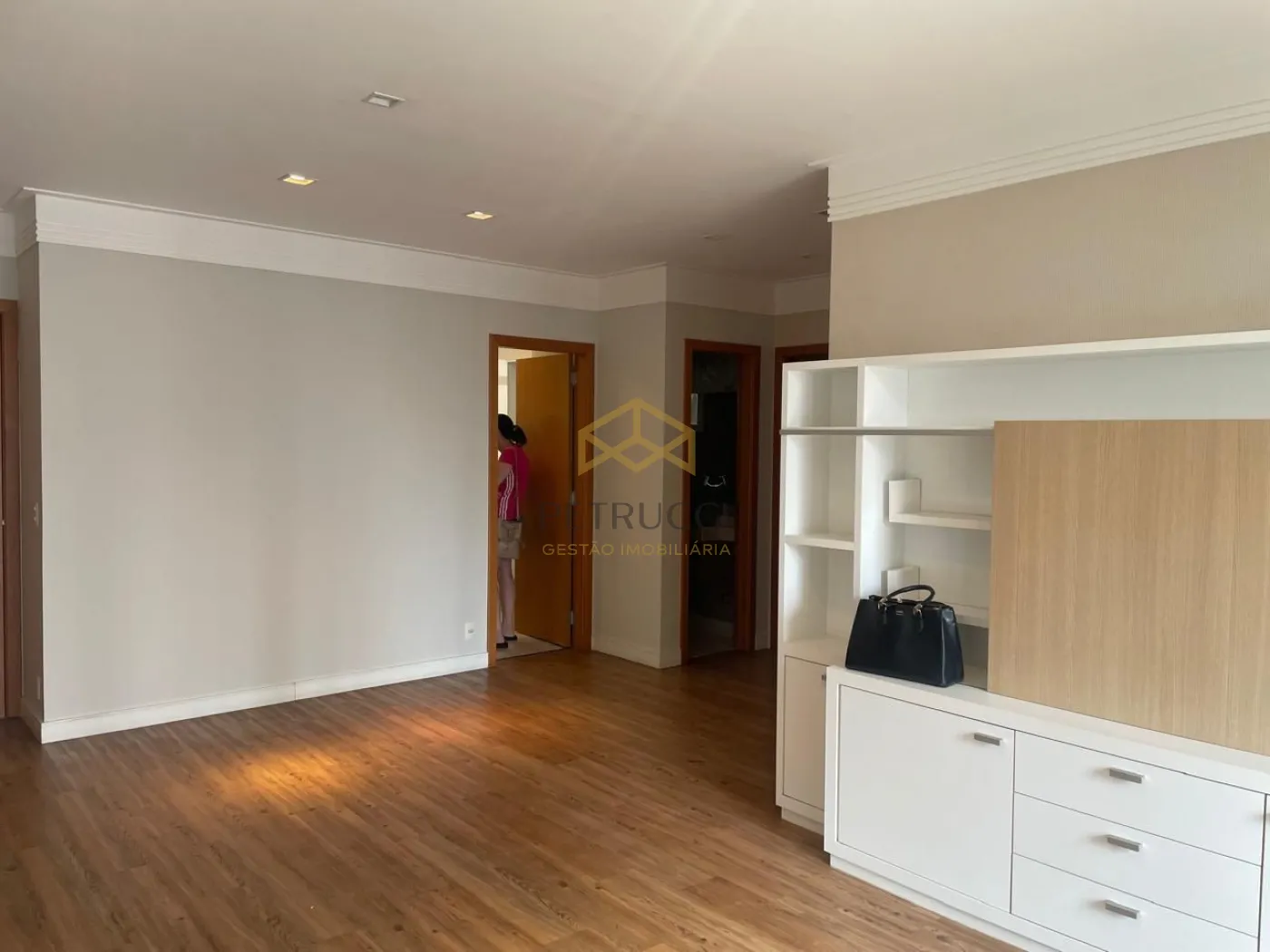 Alugar Apartamento / Padrão em Campinas R$ 5.300,00 - Foto 3