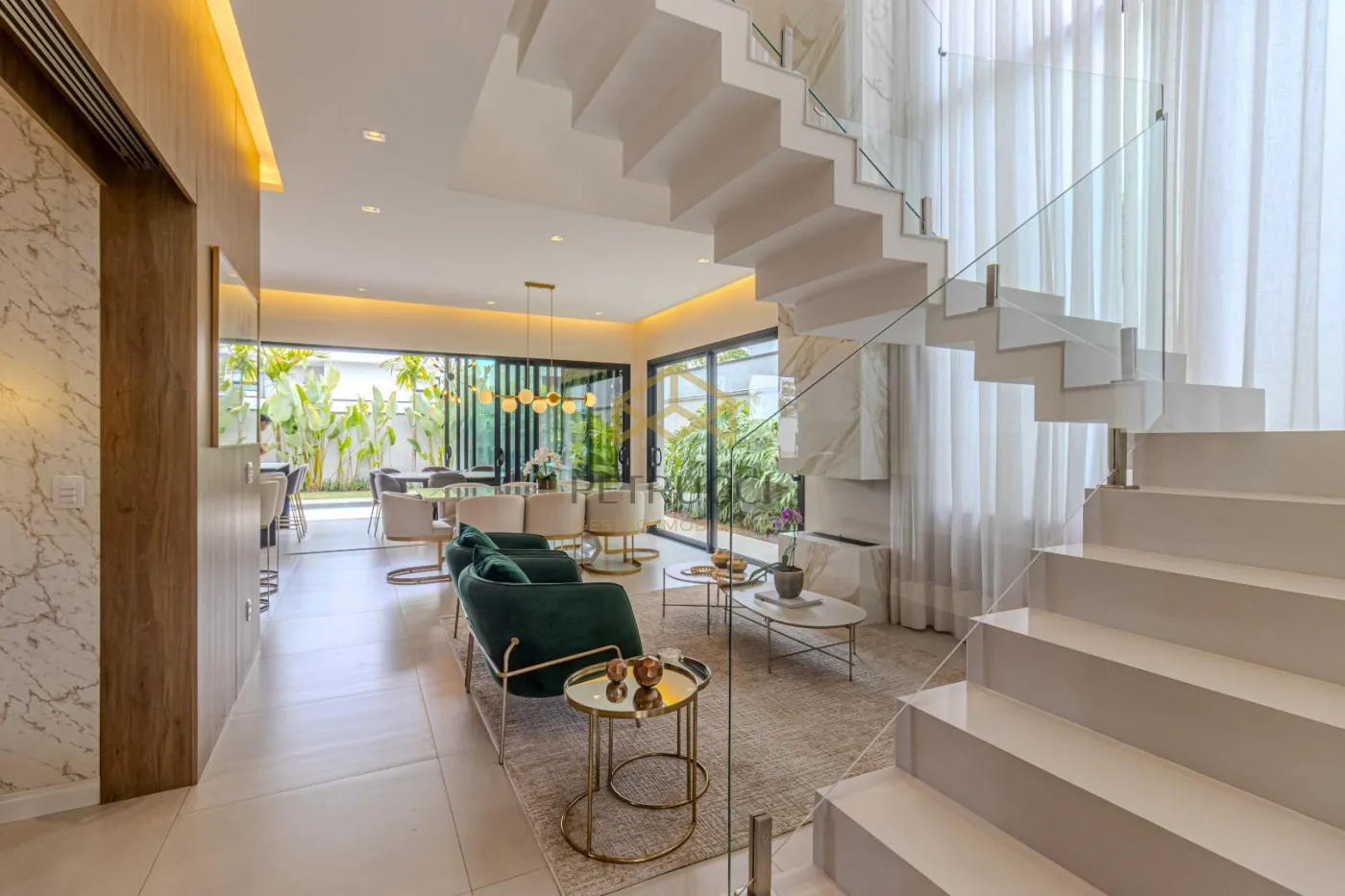 Comprar Casa / Sobrado em Condomínio em Campinas R$ 3.280.000,00 - Foto 2