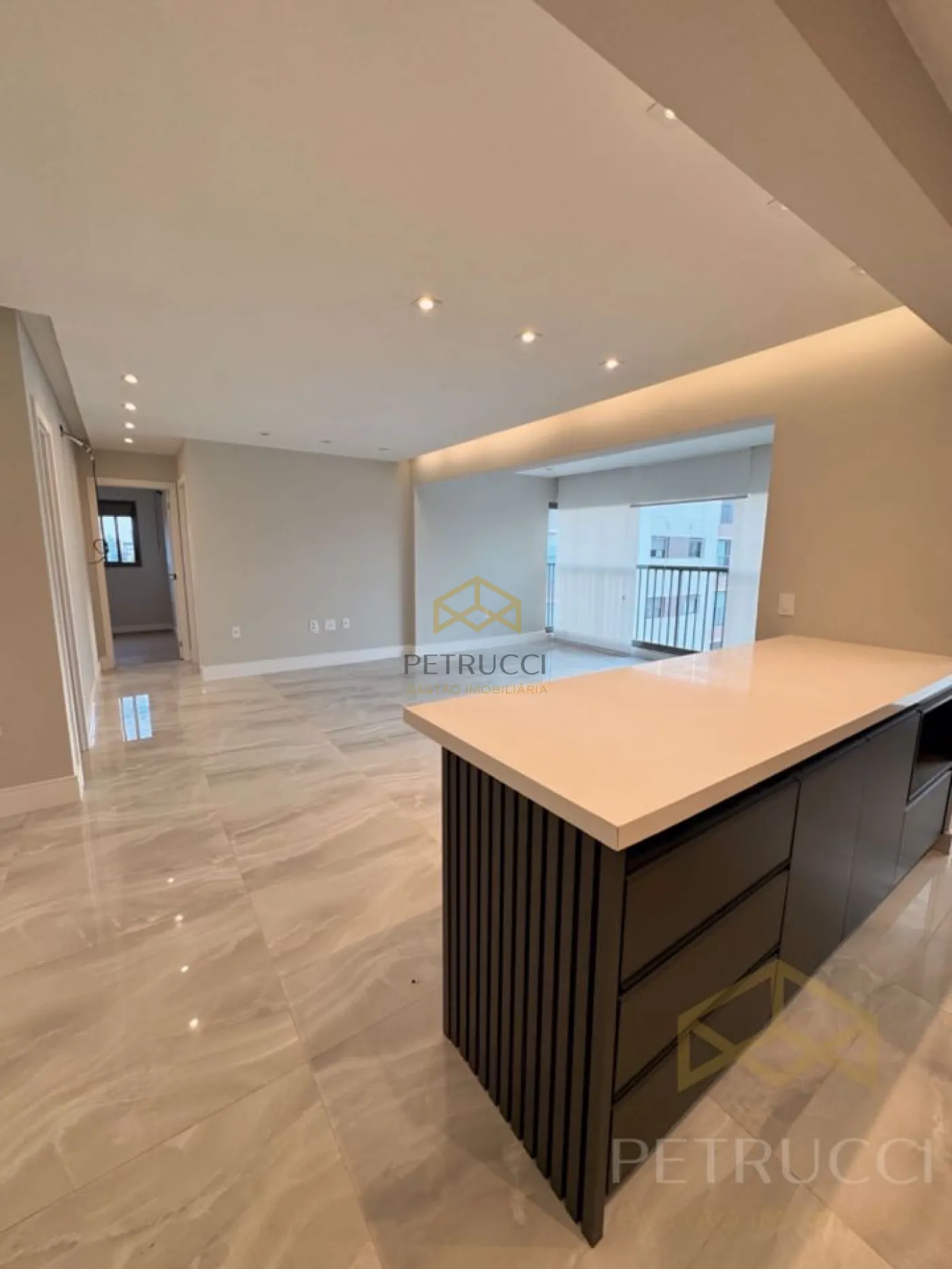 Comprar Apartamento / Padrão em Campinas R$ 1.065.000,00 - Foto 1