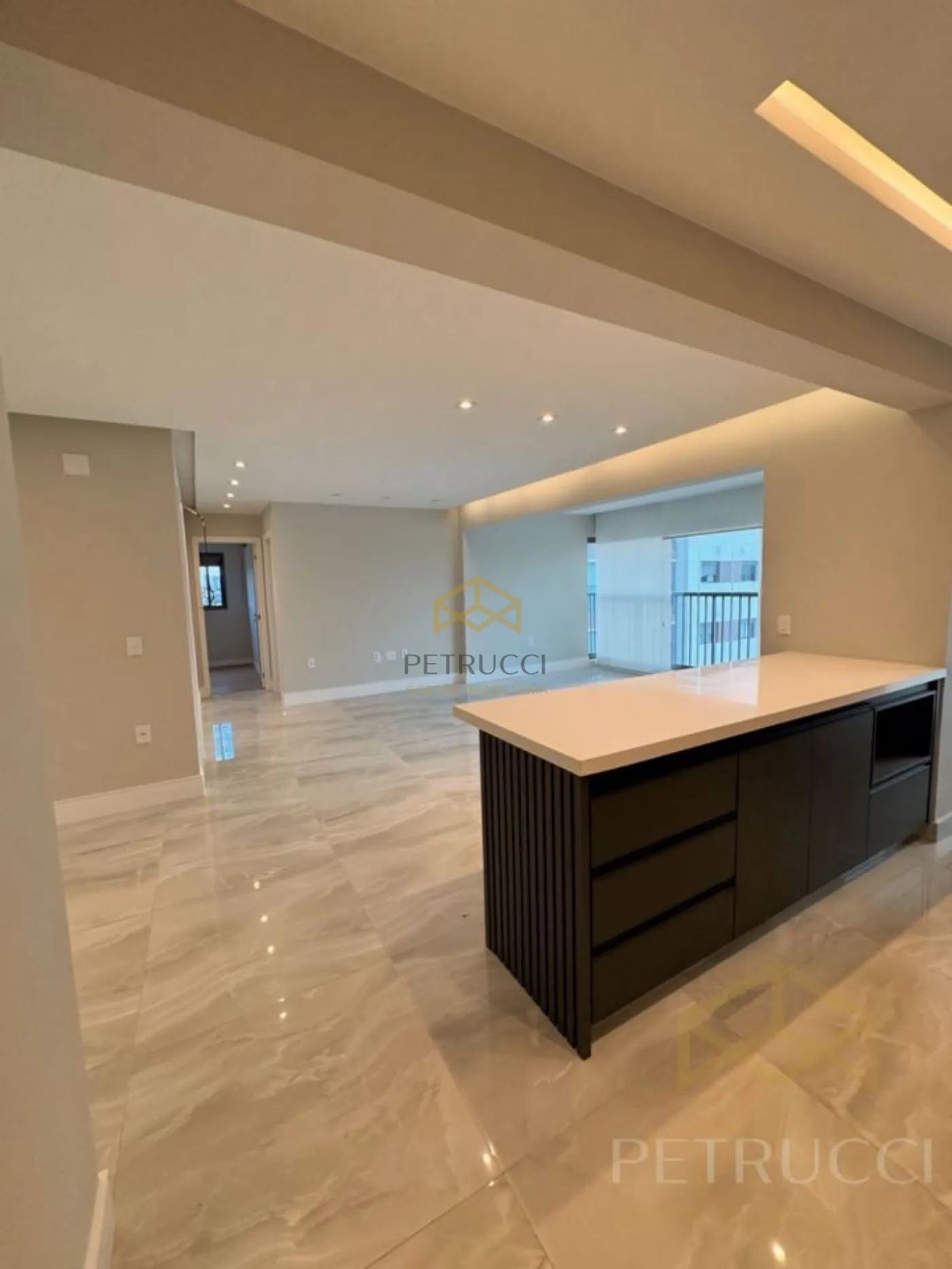 Comprar Apartamento / Padrão em Campinas R$ 1.065.000,00 - Foto 4