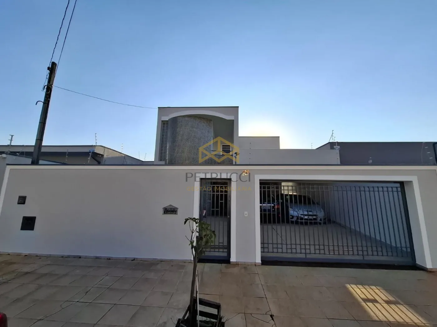 Comprar Casa / Sobrado em Campinas R$ 910.000,00 - Foto 2