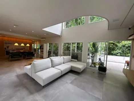 Valinhos Chacaras Alpina Casa Venda R$7.400.000,00 Condominio R$1.400,00 4 Dormitorios 4 Vagas Area do terreno 700.00m2 Area construida 525.00m2