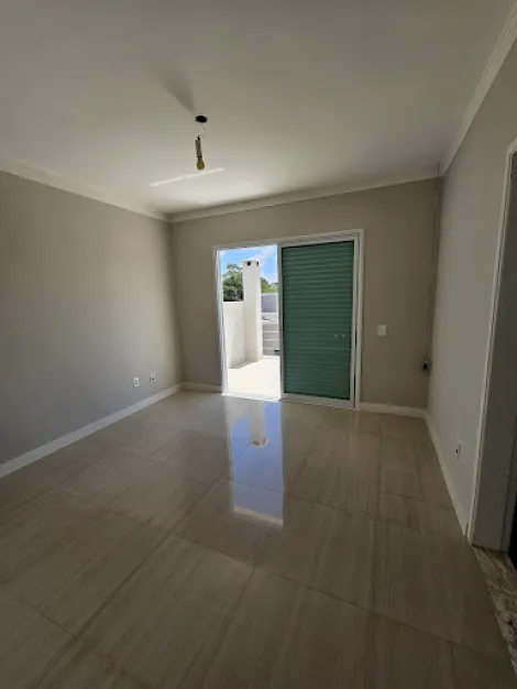 imagem 3 - EXCELENTE! OPORTUNIDADE! CASA ESPAÇOSA EM CONDOMÍNIO TRANQUILO E SEGURO imagem 3 - EXCELENTE! OPORTUNIDADE! CASA ESPAÇOSA EM CONDOMÍNIO TRANQUILO E SEGURO